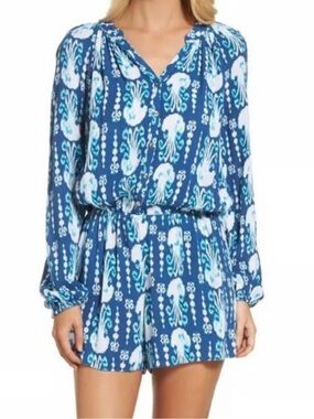 NWT - Lilly Pulitzer Blue and White Printed Long-Sleeve Tunic